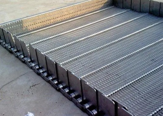 Odporny na ciepło przenośnik łańcuchowy z siatki drucianej 304SS Materiał