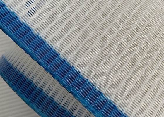 Poliestrowy papier do produkcji spiralnej suszarki Pasek z siatki Biała mała środkowa duża pętla