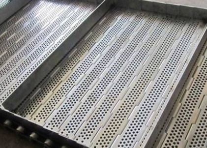 304 Materiał Kombajn do zbioru jagód Siatkowy przenośnik taśmowy Przesiewowe zbieranie owoców