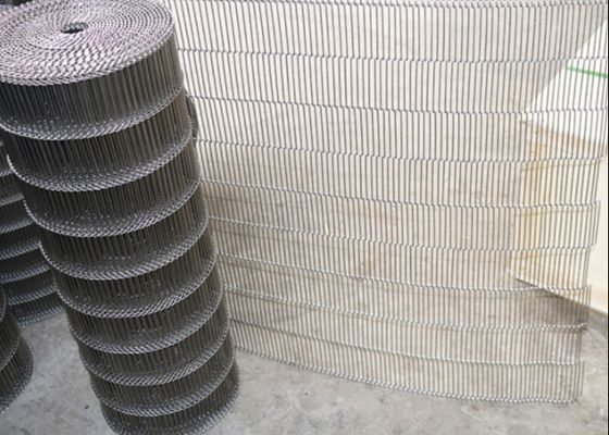 Piec do przetwórstwa żywności Ss304 Płaski przenośnik taśmowy o skoku 4 mm